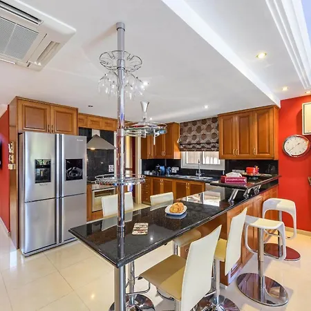Lydias Beach House * Paralimni