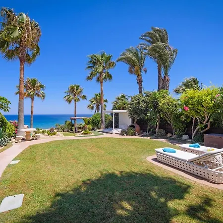 Lydias Beach House * Paralimni